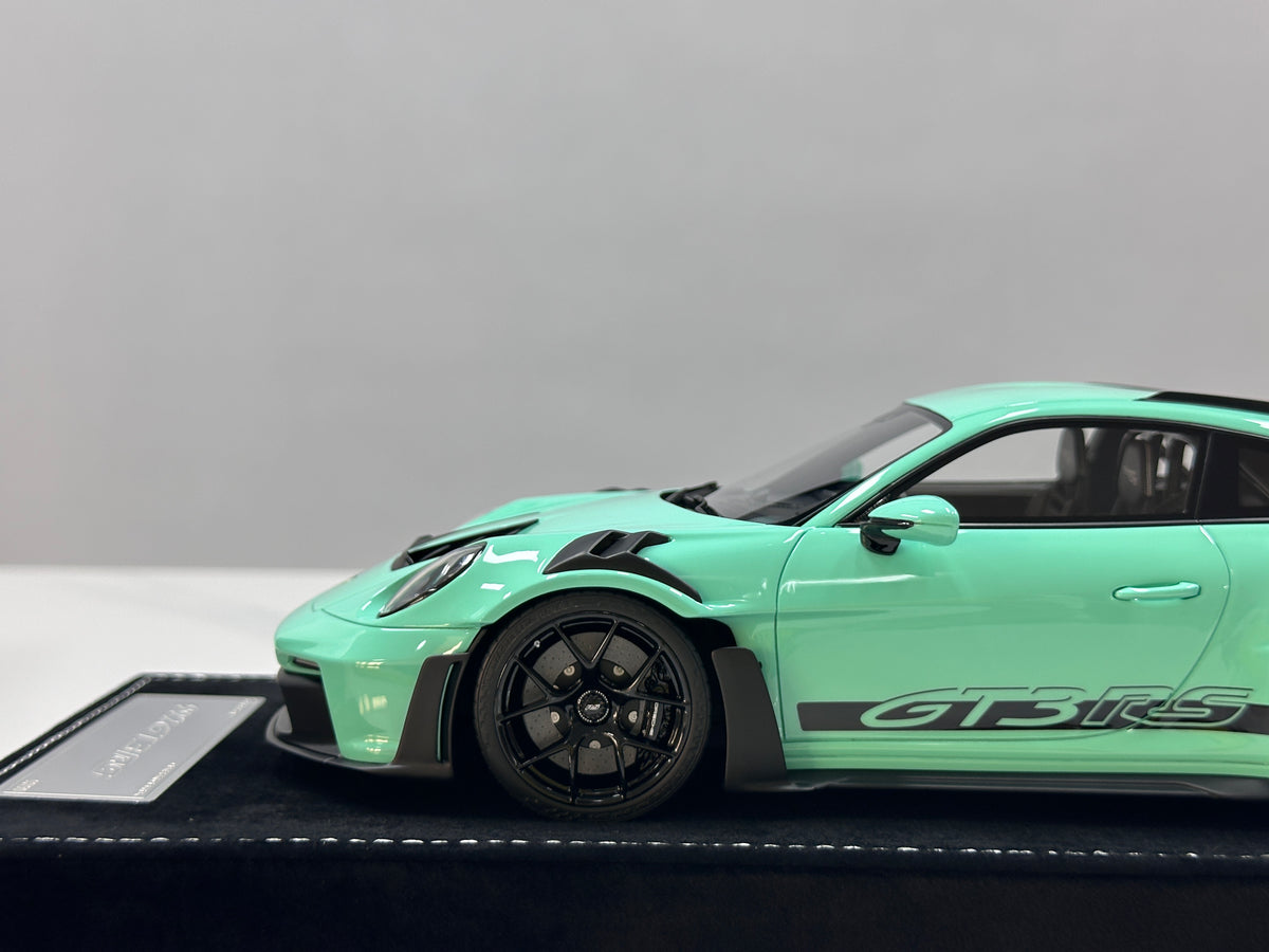 HH Model 1/18 Porsche 992 GT3 RS Tiffany HH725