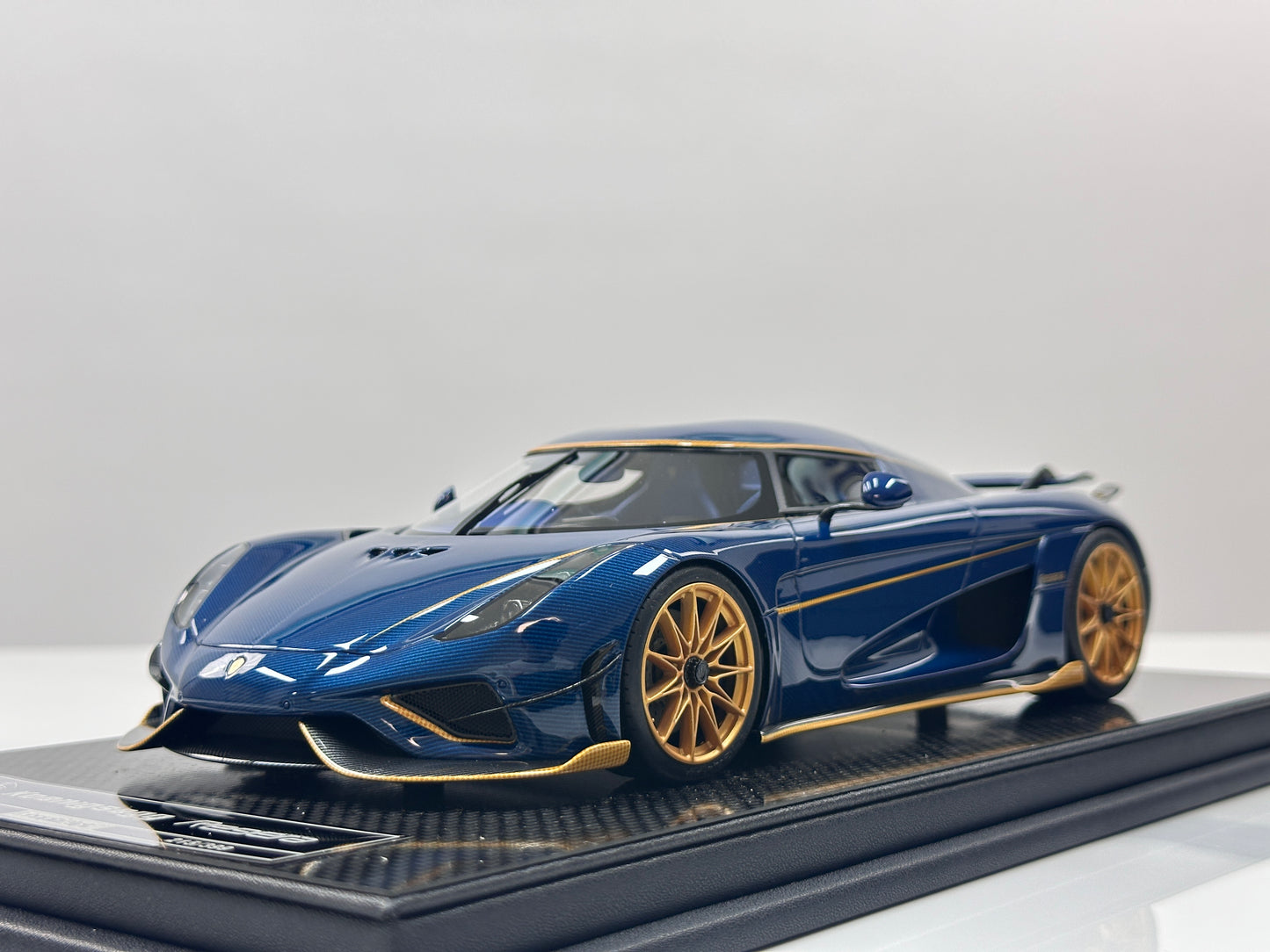 FRONTIART 1/18 Koenigsegg Regera Blue Carbon FA191