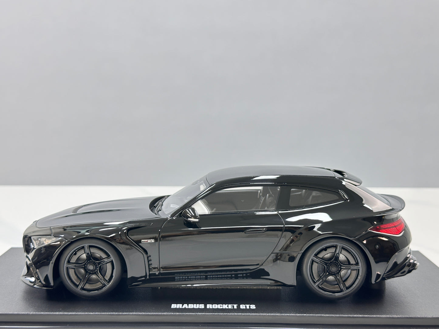 GT Spirit 1/18 Brabus Rockt GTS Black GT544