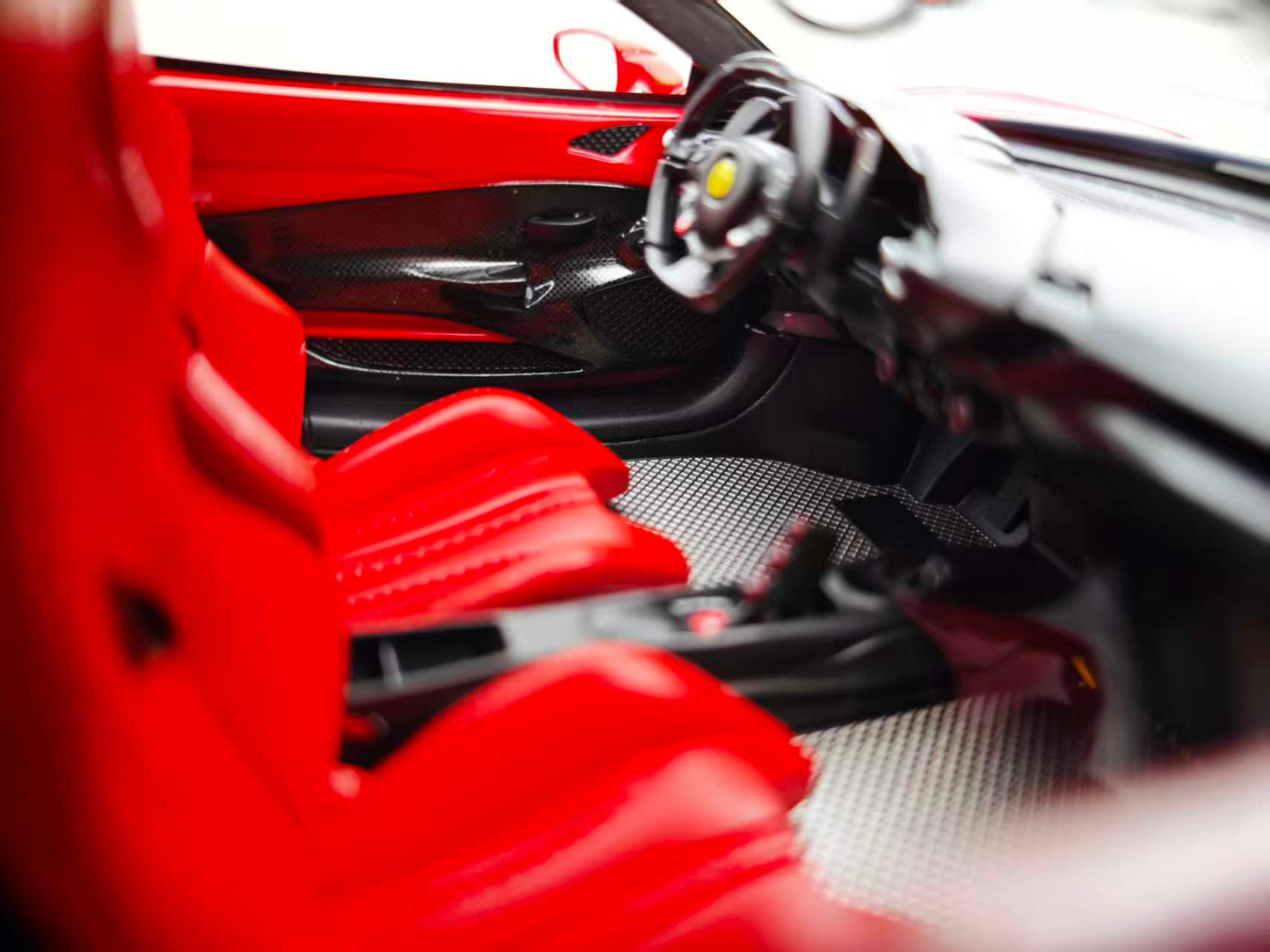 BBA MDOEL 1/18 Ferrari 488PISTA Metallic Red BBA056