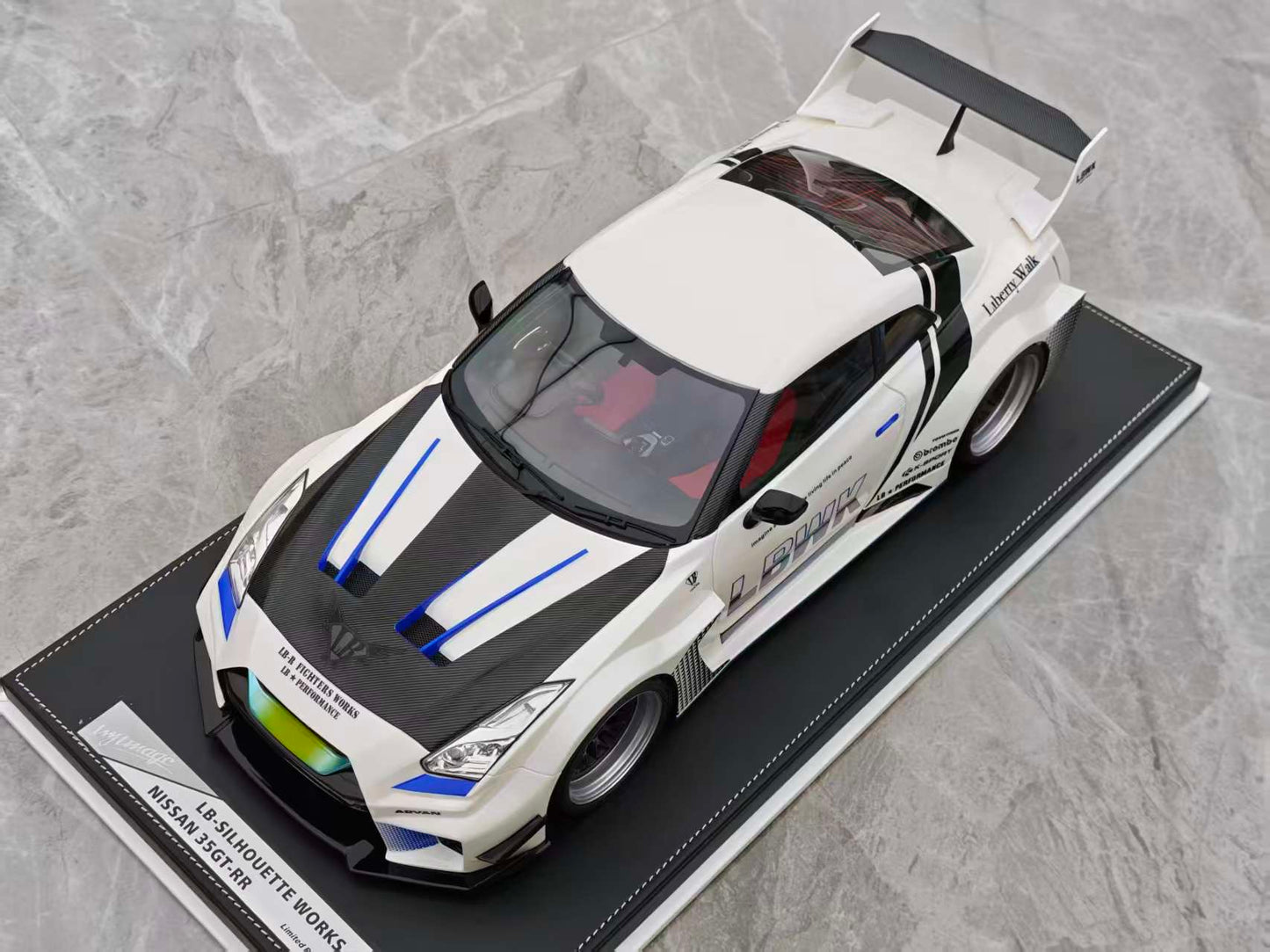 IVY 1/12 Nissan R35 GTR Car Model Figurine Birthday Gift IVY239
