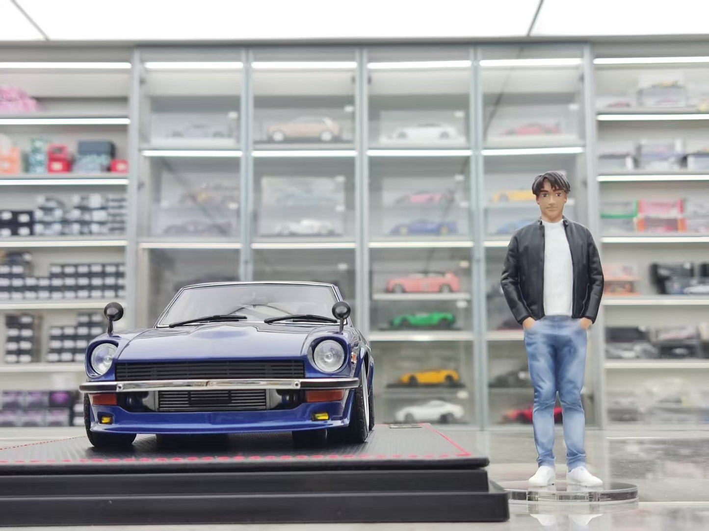 Ignition Model 1/18 Nissan Fairlady Z (S30) Coastal Blue IG3591