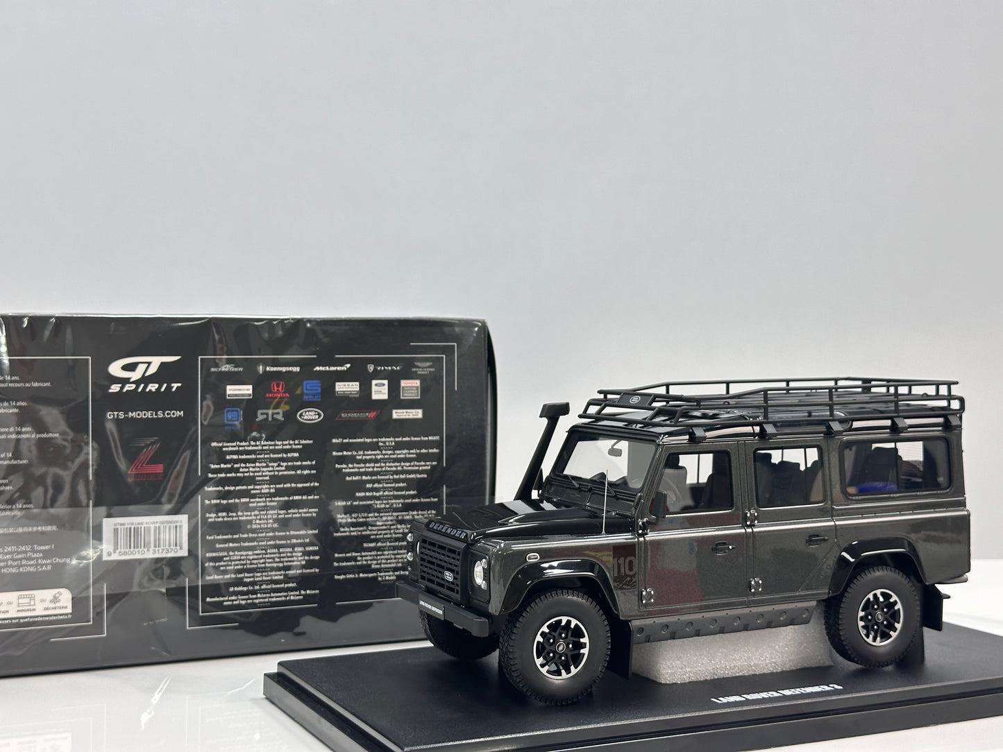 GT Spirit 1/18 Land Rover Defender 110 SW Adventure Edition - Grey (GT968)
