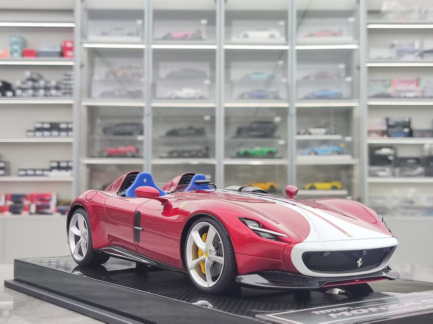 CE 1/18 Ferrari Monza SP2 Metallic Red CE010