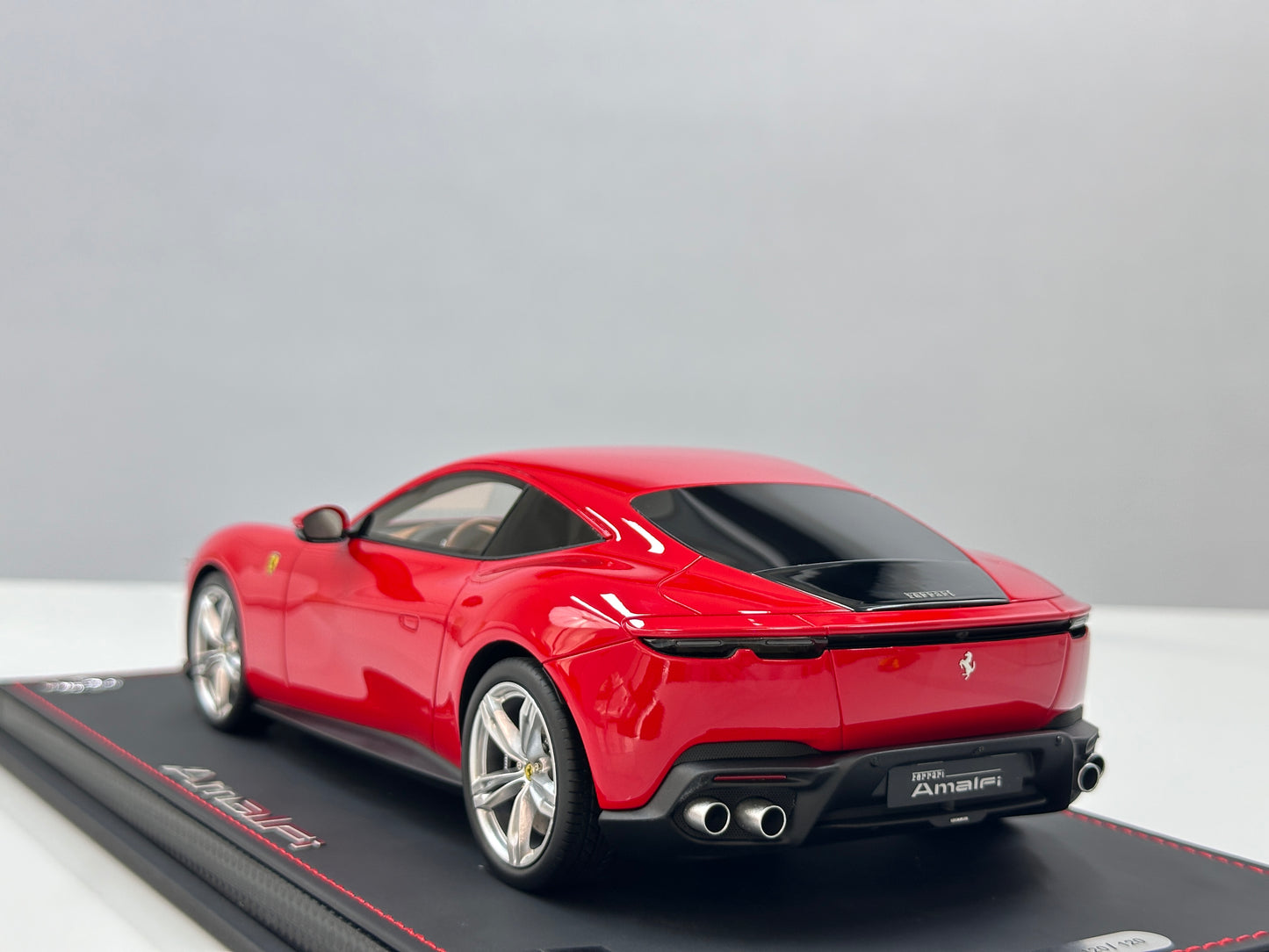 BBR 1/18 Ferrari Amalfi Standard Red P18272A