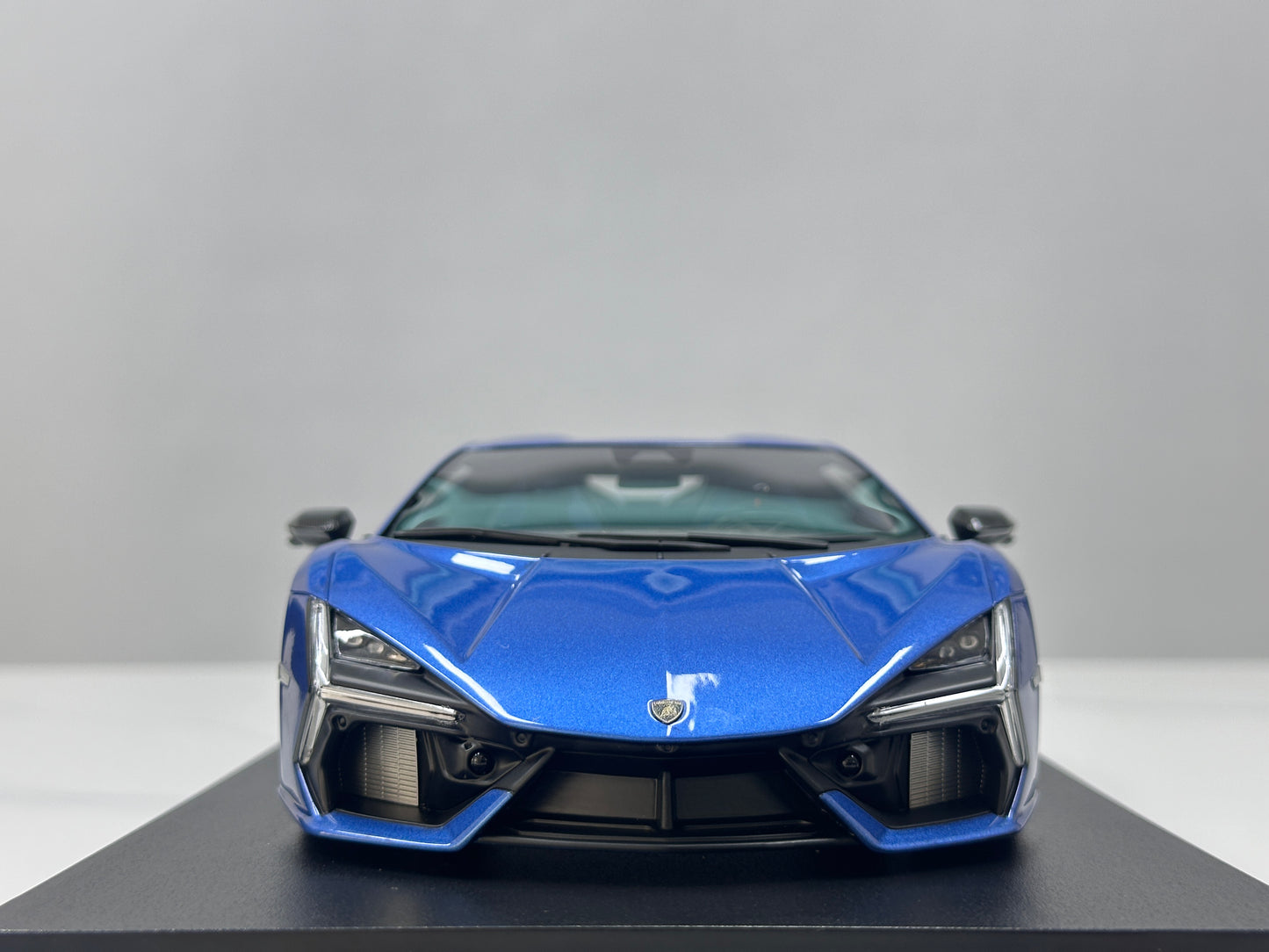 Topspeed 1/18 Lamborghini Revuelto Blue TS0619