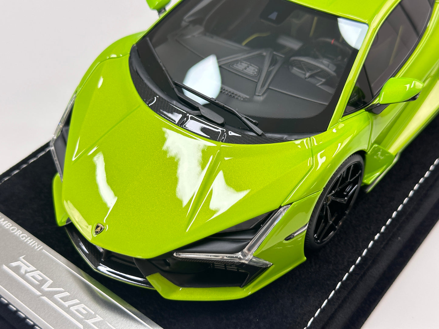 HH Model 1/18 Lamborghini Revuelto Ithaca Green HH615