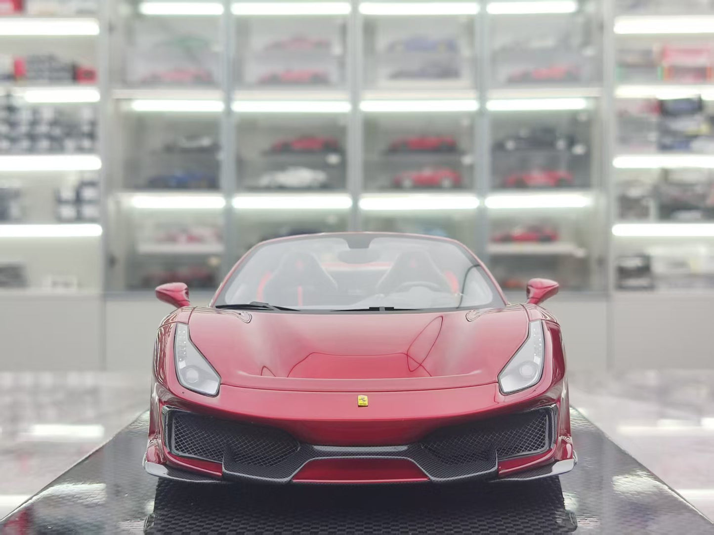 Dino Model 1/18 Ferrari 488 Pista Spider, carbon fiber chassis, customized, custom color, resin car model, FPC998B