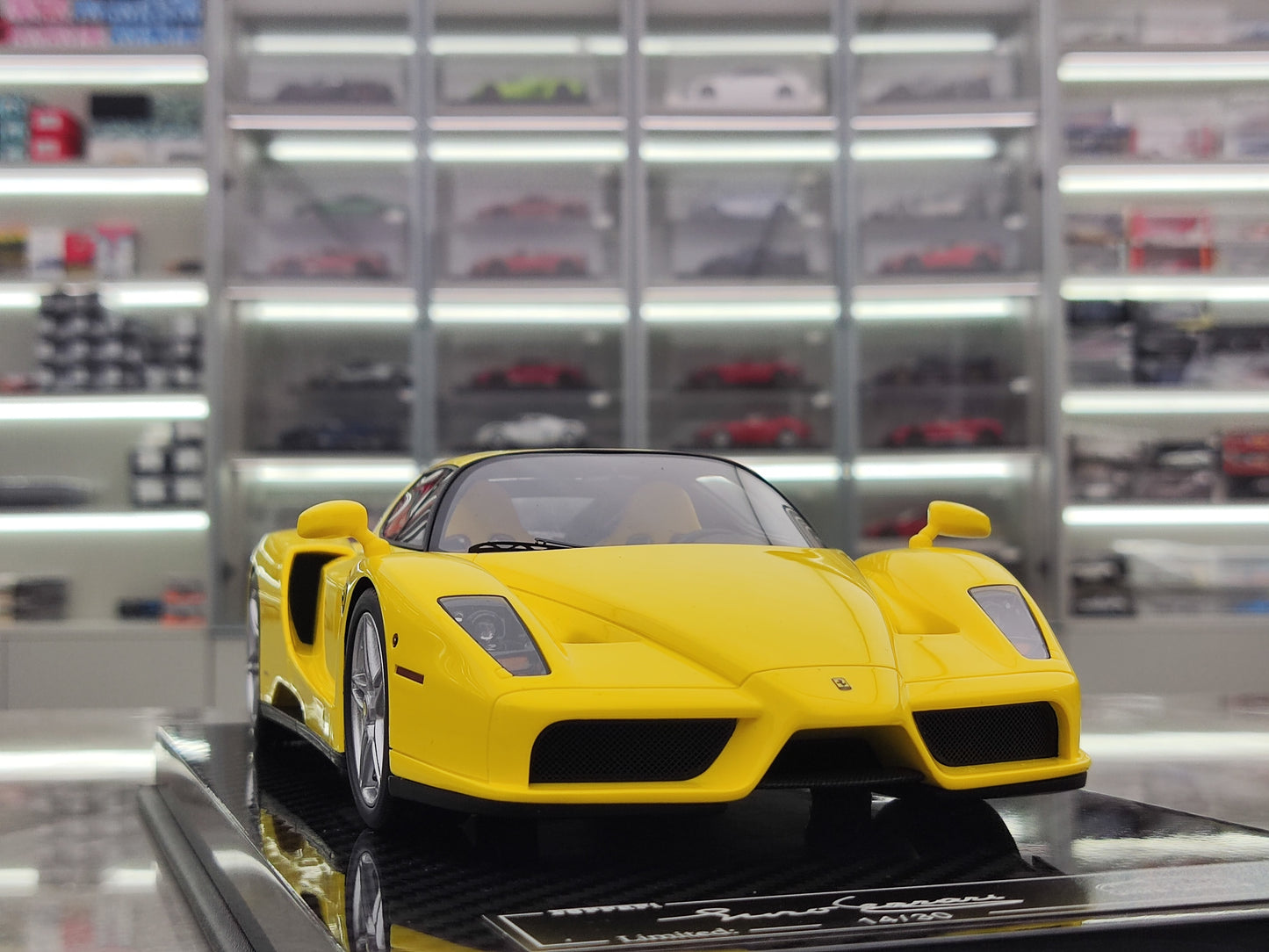 UU 1/18 Ferrari Enzo Yellow Resin Car Model JS-UU006