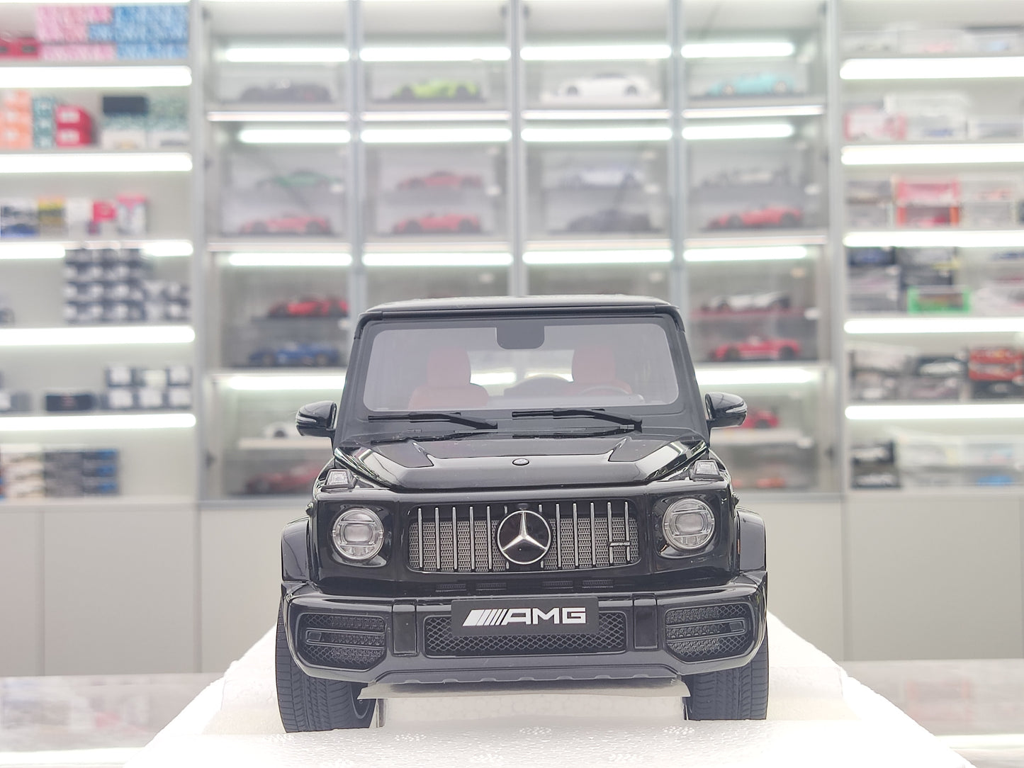 AUTO Art 1/18 Mercedes AMG G63 2019 Black Model Car 76354