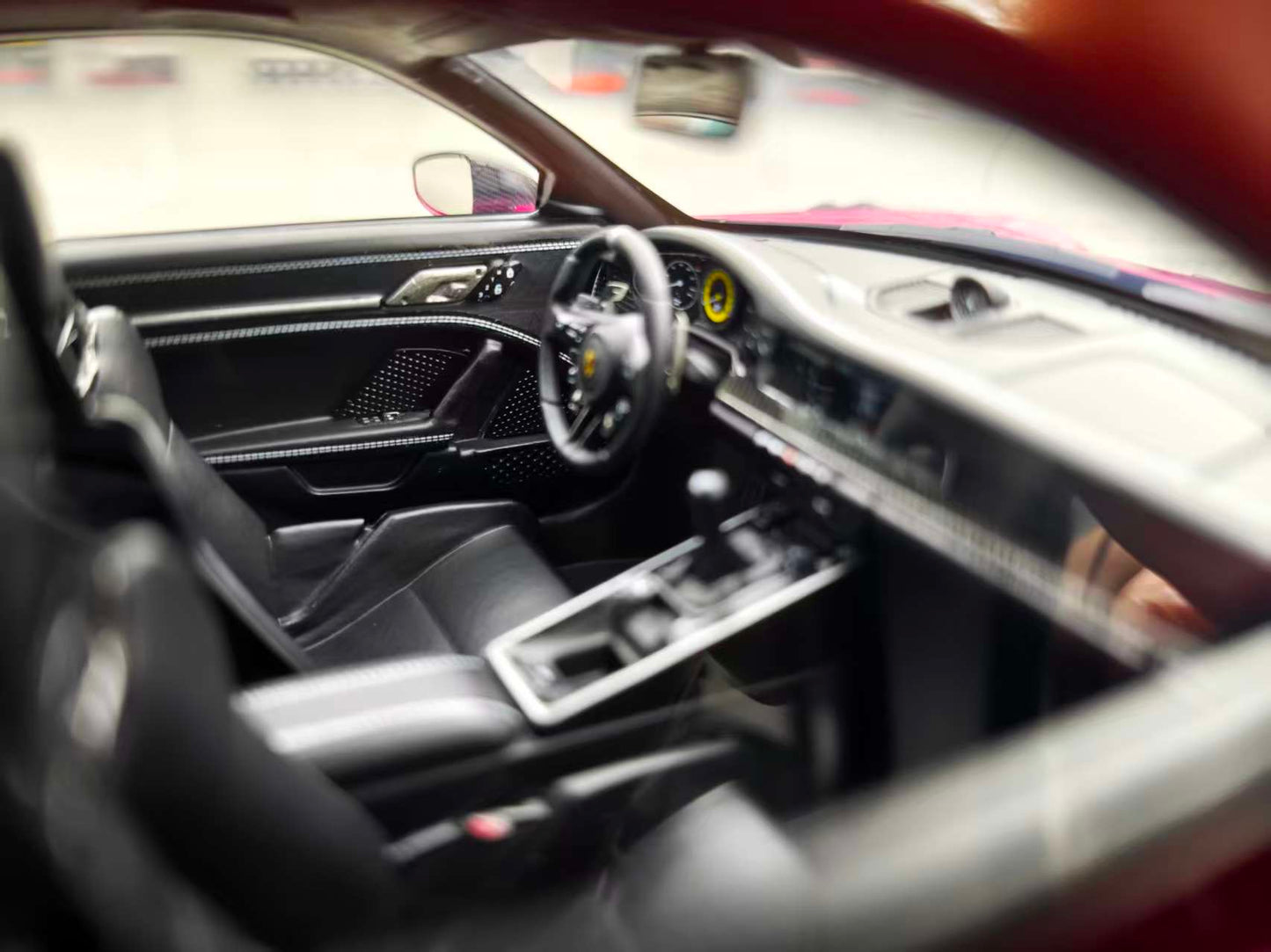 VIP 1/18 Porsche 911 GT3 RS-Manthey Racing, Pink VIP190