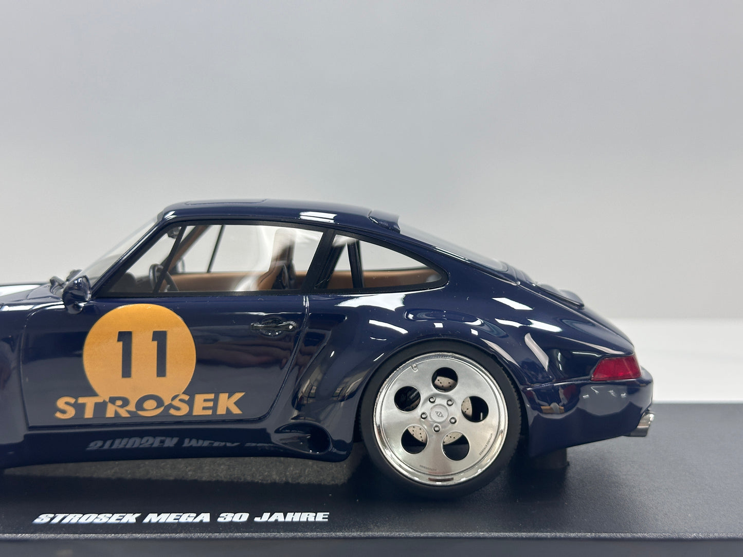 GT Spirit 1/18 Porsche Strosek Mega 30 Blue GT969