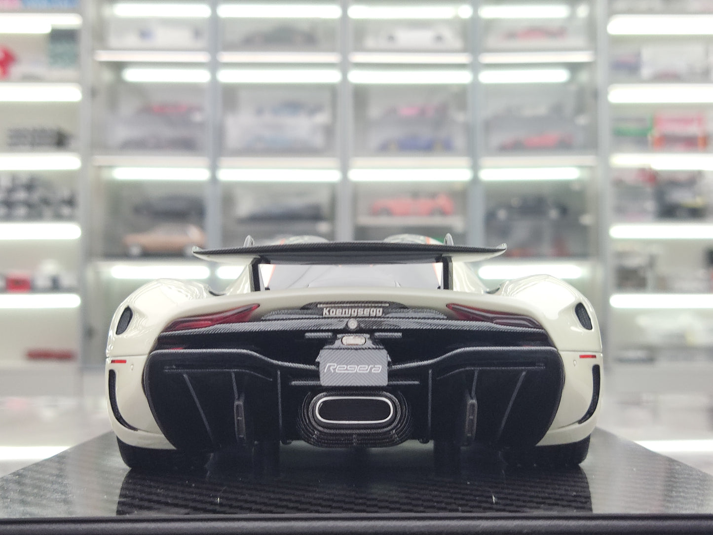 FRONTIART 1/18 Koenigsegg REGERA Crystal White FA094