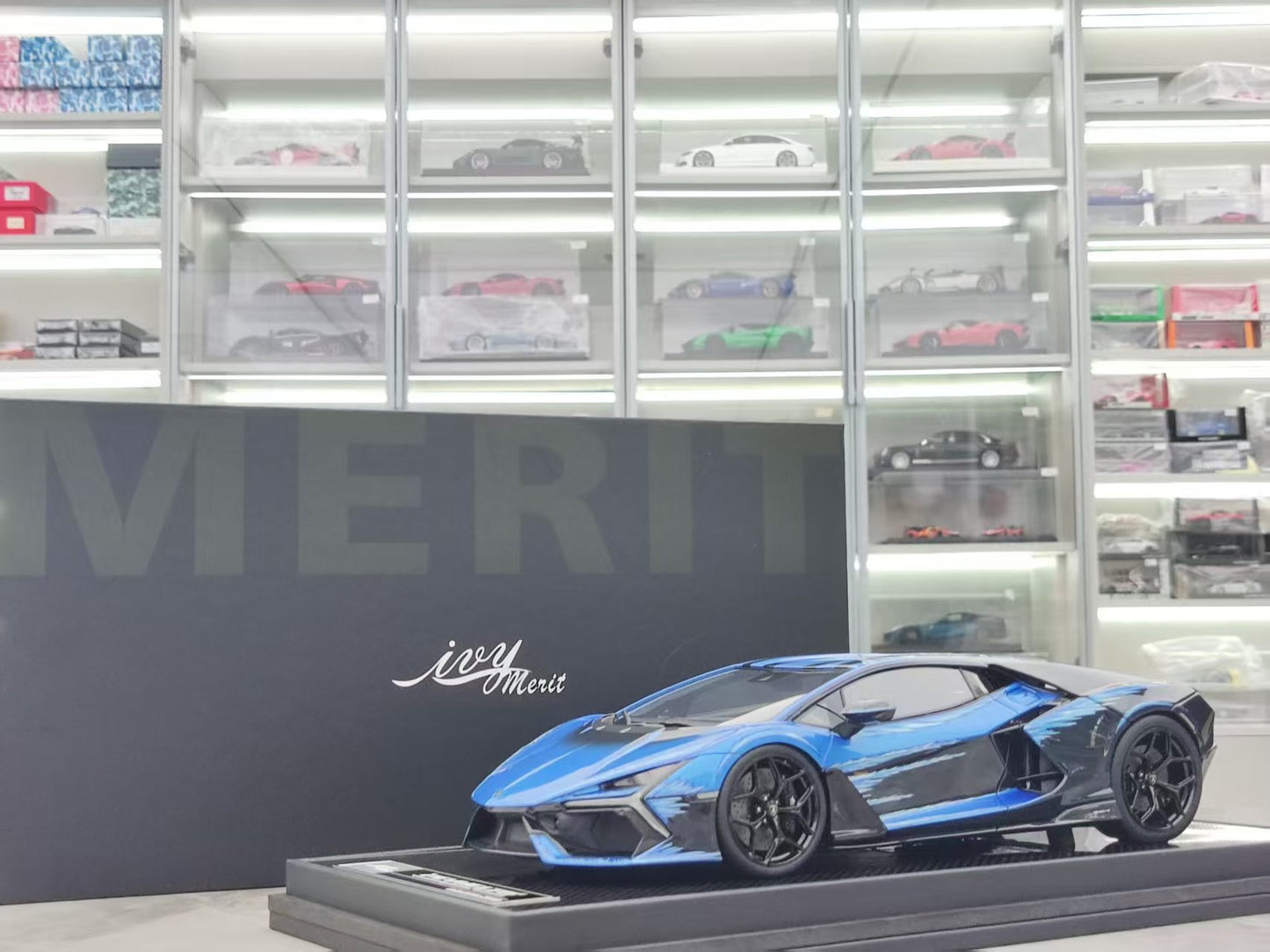 IVY 1/18 Lamborghini Revuelto Opera Unica 60th Anniversary Blue IVY233