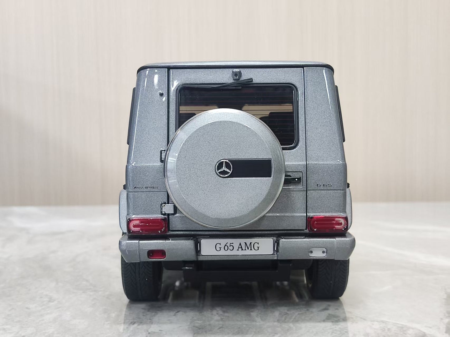 Almost Real 1:18 Mercedes-Benz G65 Matte Grey AR078