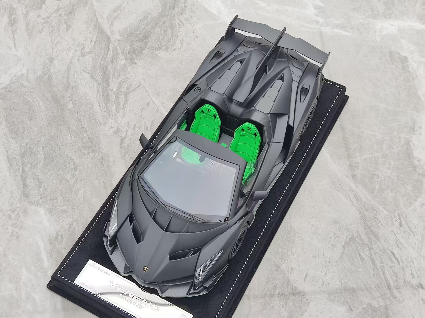 HH Model 1/18 Lamborghini Veneno Roadster Matte Black HH560