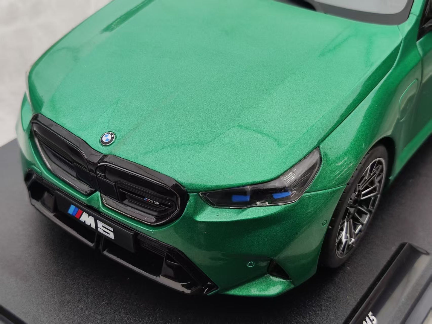 solido 1/18 BMW M5 M ISLE OF MAN Metallic Green S1814701