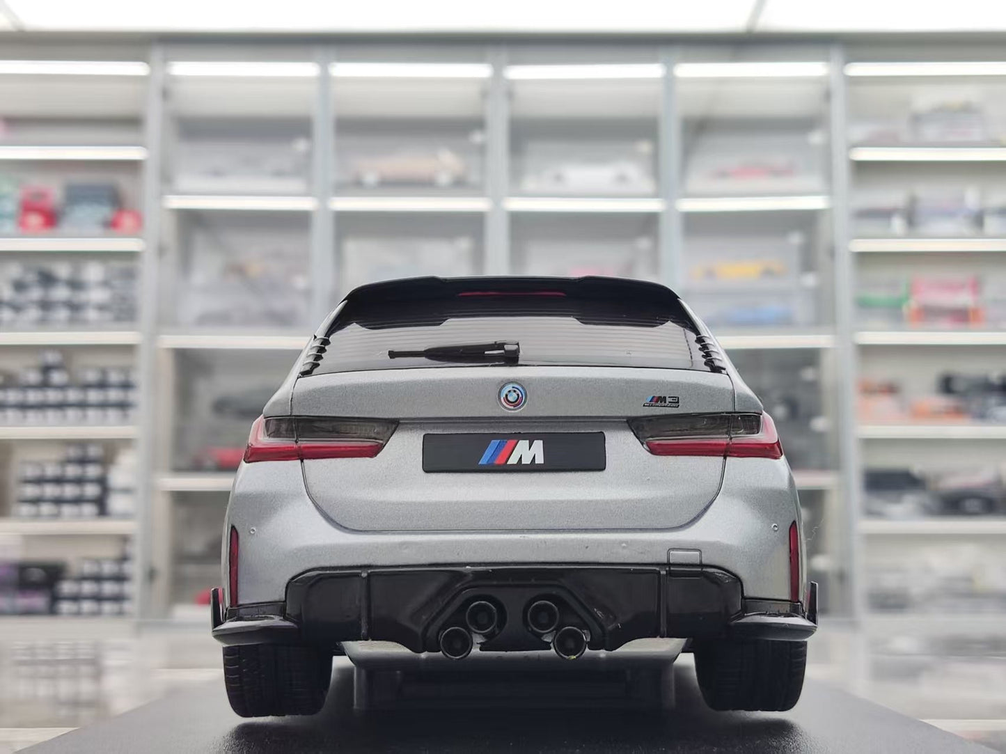 solido 1/18 BMW M3 (G81) Touring 2024 Grey S1813702