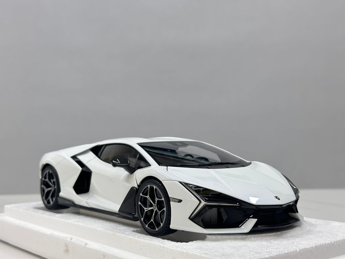 LCD 1/18 Lamborghini Revuelto – Die-cast Model with Fully Opening Parts – White (LCD18026-WH)
