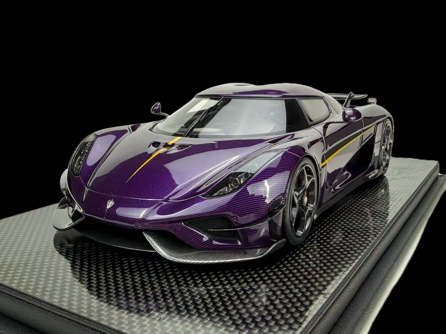 Frontiart 1/18 Koenigsegg Regera Carbon Purple
