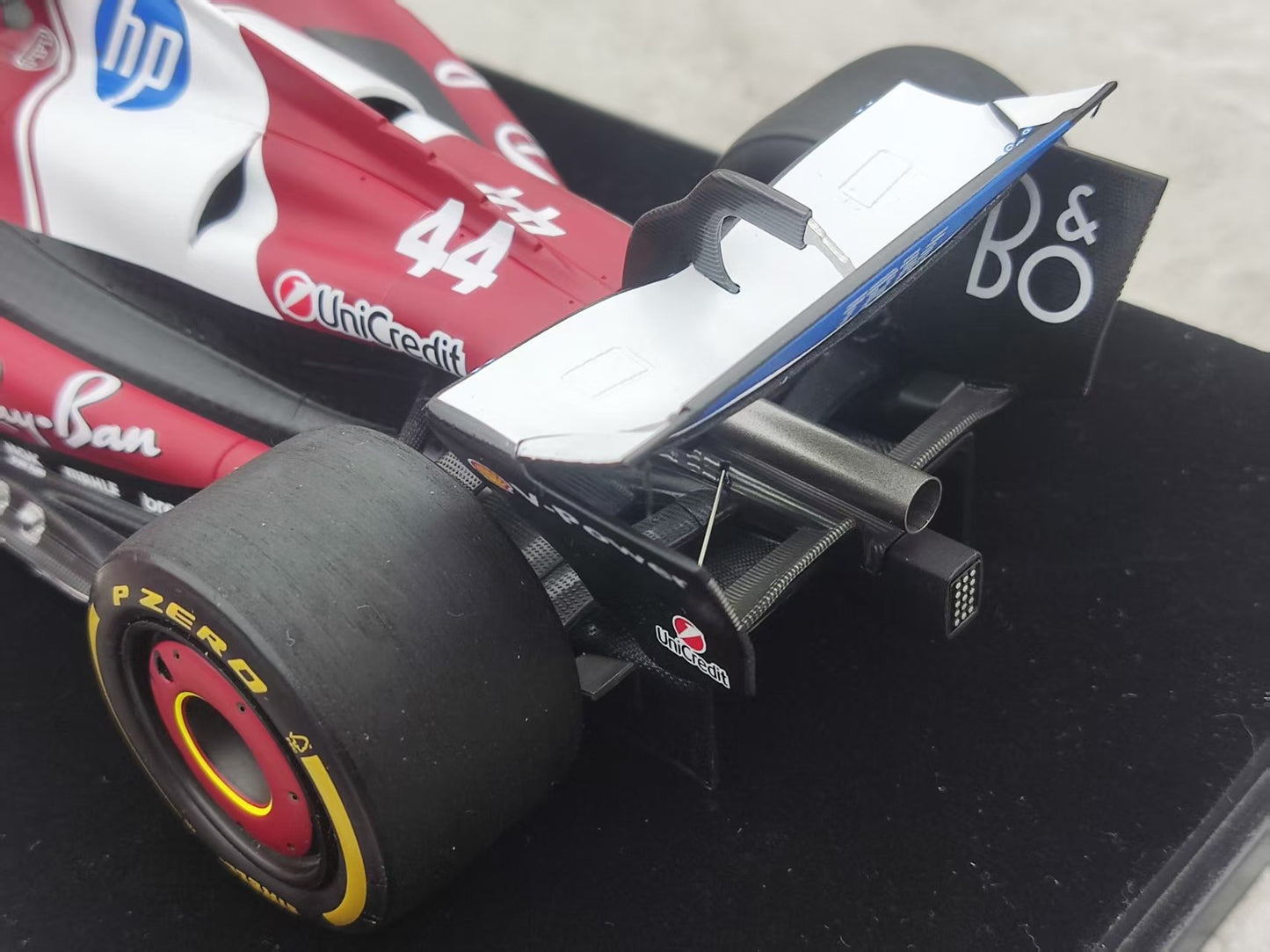 Looksmart 1/18 Ferrari SF-25 2025 Chinese Grand Prix Sprint Race Winner Lewis Hamilton, Red Livery LS18F1074