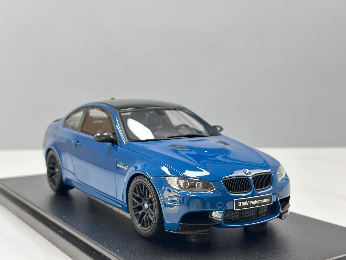 GT Spirit 1/18 BMW M3 E92 Blue GT941