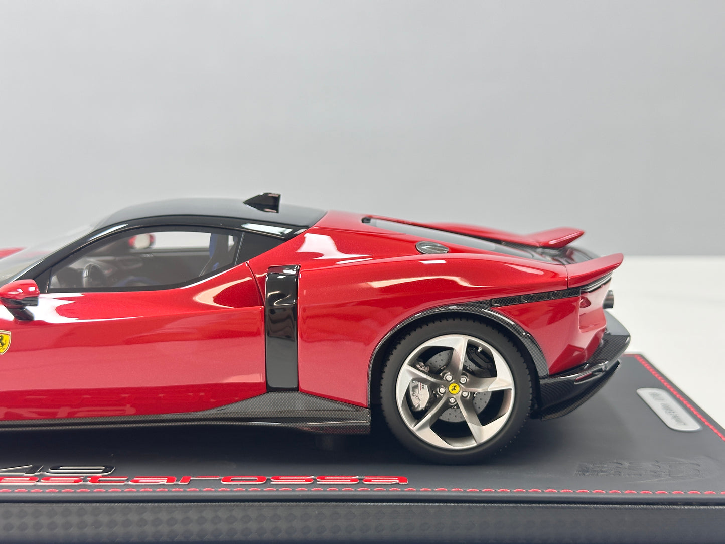 BBR 1/18 Ferrari 849 Testarossa Red P18275A