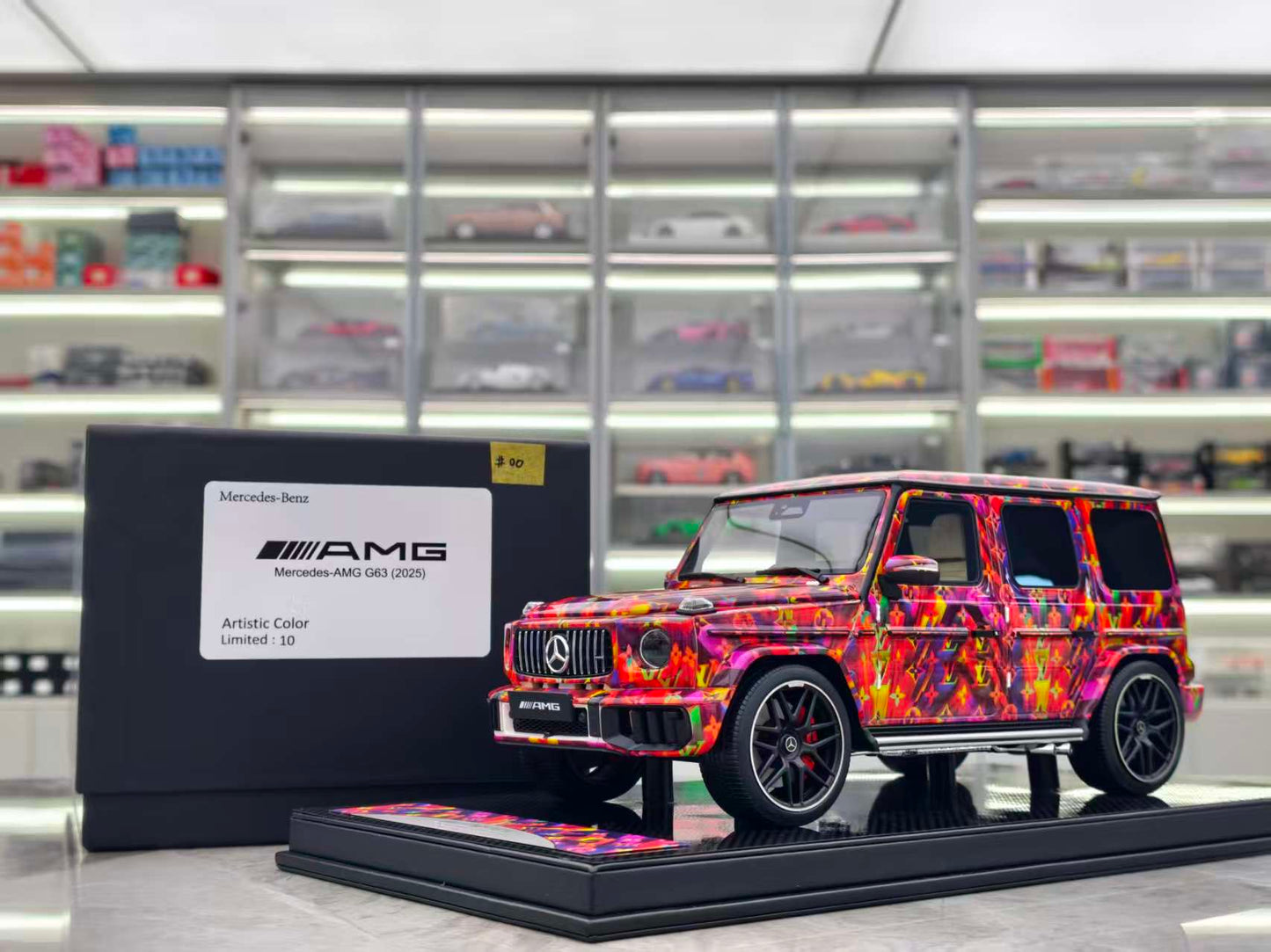 Dino Model 1/18 Mercedes-Benz G63 Custom Edition  DML001B