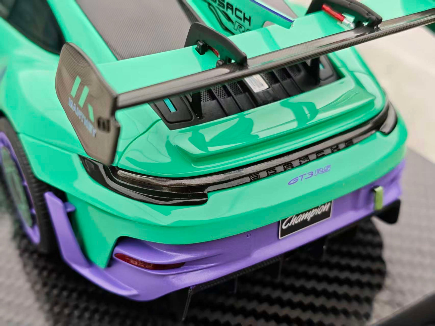 VIP 1/18 Porsche 911 GT3 RS-Manthey Racing Mint Green VIP185