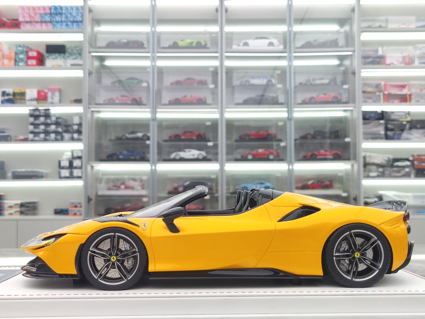 CE 1/18 Ferrari SF90 Spider Track Yellow Resin Car Model JS-CE014