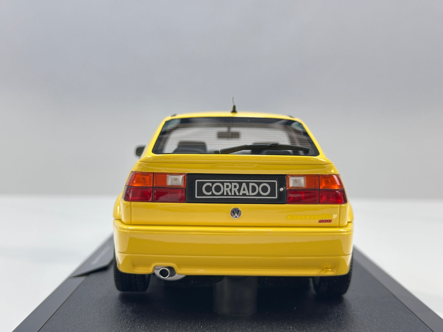 OTTO 1/18 Volkswagen Corrado G60 Yellow OT1385