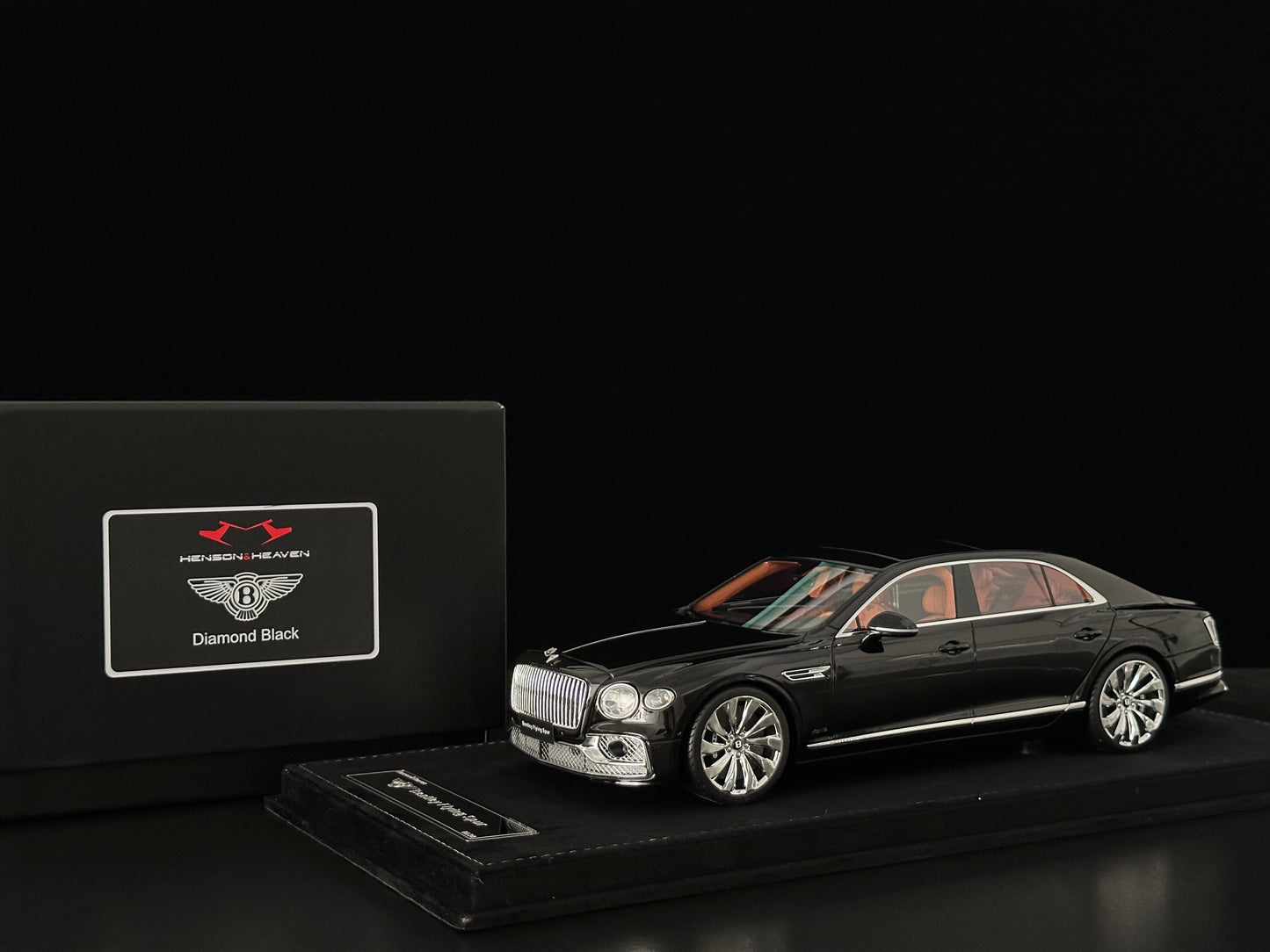 HH Model 1/18 Bentley Flying Spur Diamond Black HH627