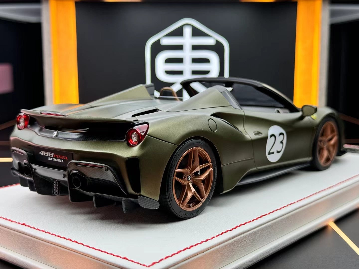 DM 1/18 Ferrari 488 pista spider Verde Masoni Opaco 01/25 DDJ013