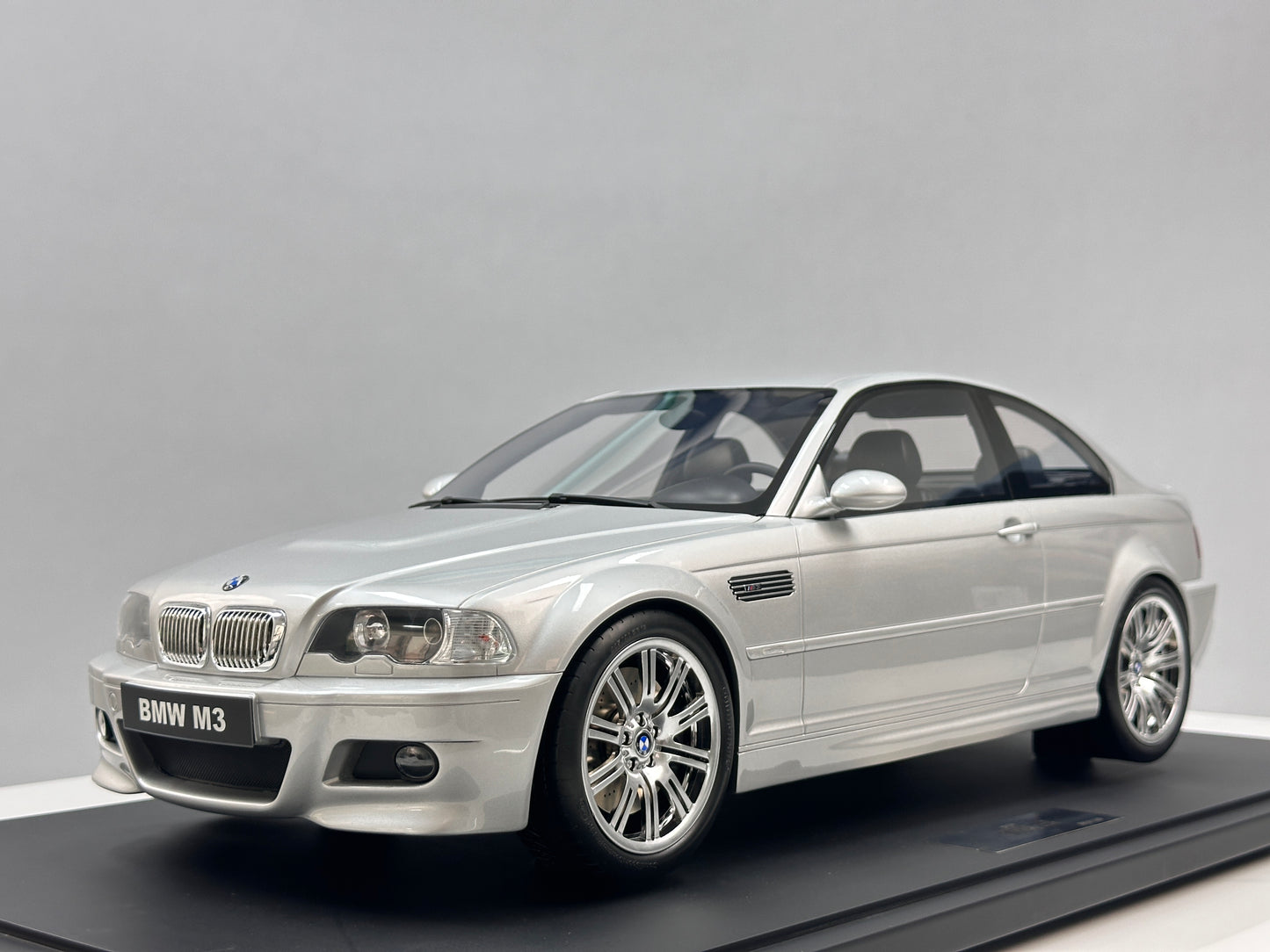 GT Spirit 1/8 BMW M3 E46 Silver GTS801501