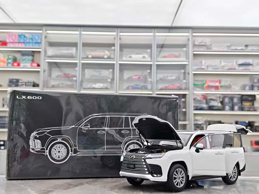 LCD 1/18 Lexus LX600 White Diecast Car Model LCD121