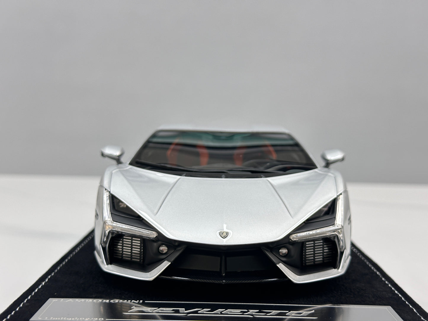 HH Model 1/18 Lamborghini Revuelto Metallic Silver HH620