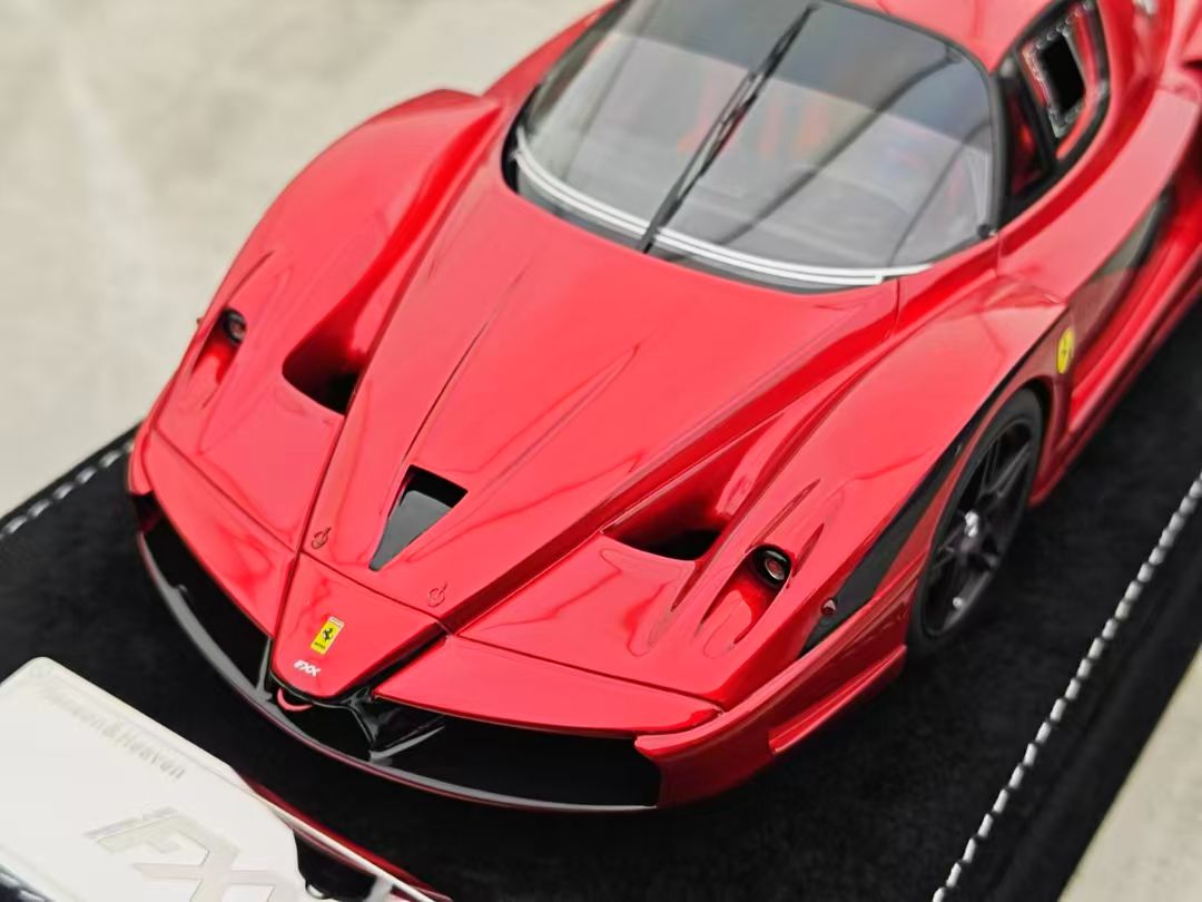 HH Model 1/18 Ferrari FXX Volcano Red HH547