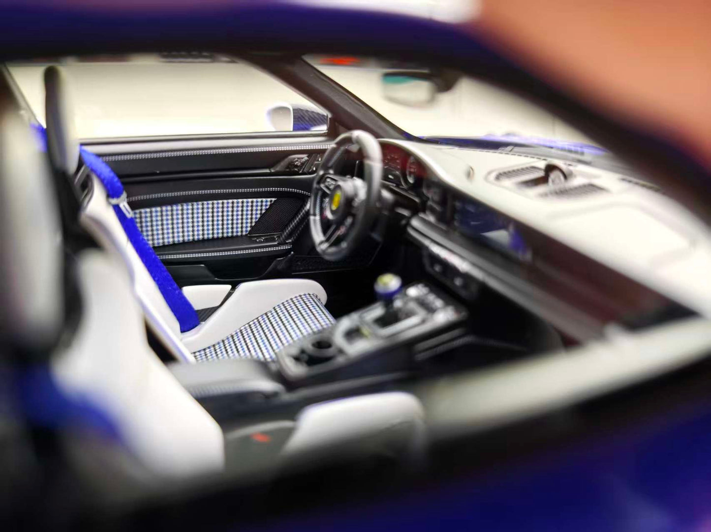 HH 1/18 Porsche 911 GT3 RS San Mano Blue HH536