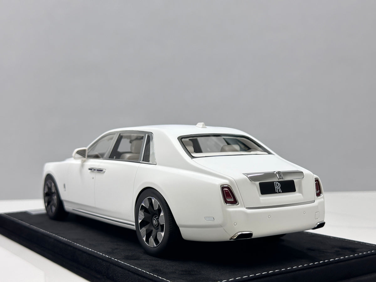 HH Model 1/18 Rolls-Royce Phantom Series II – Ivory White (HH735)