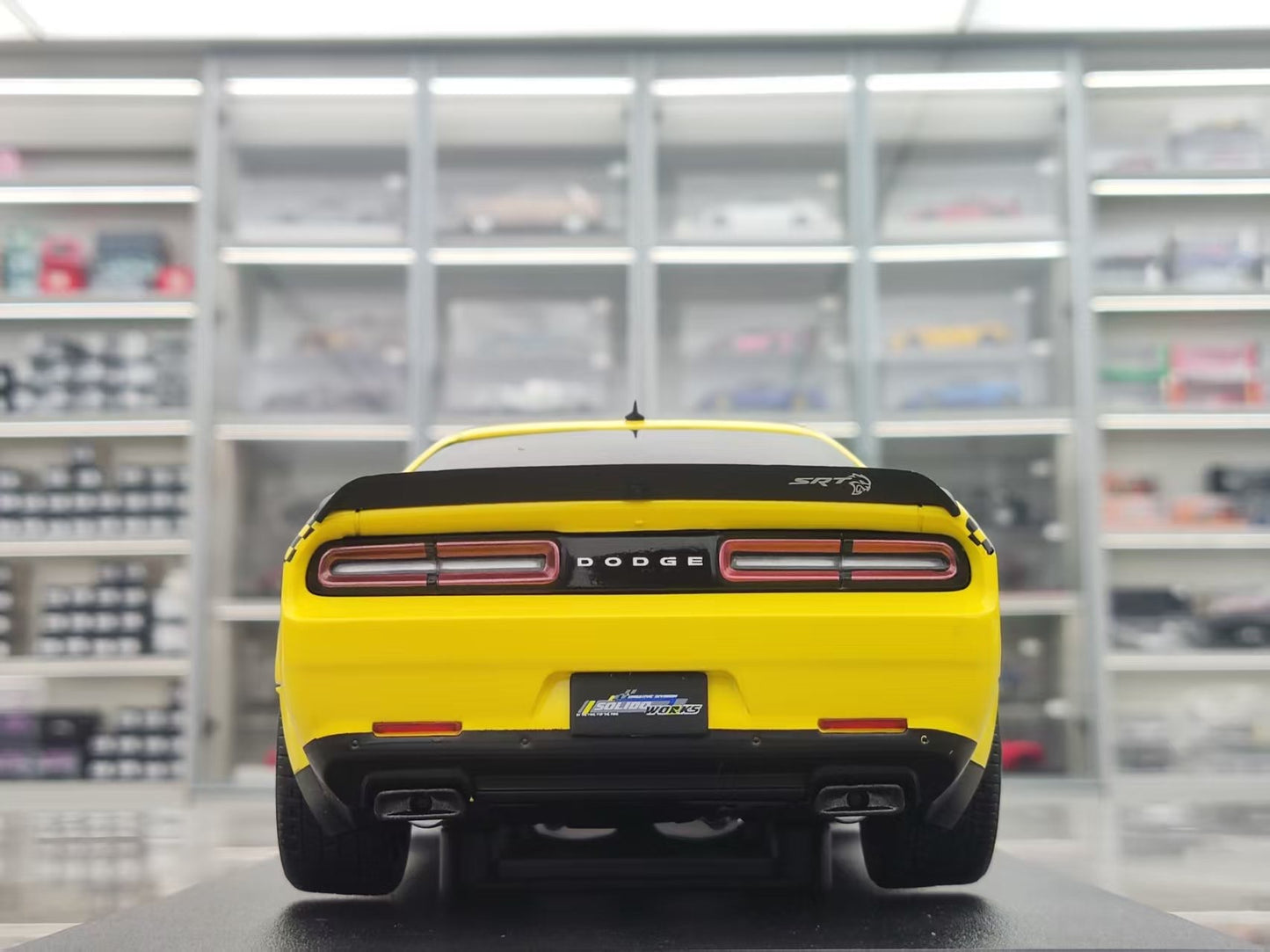 Solido 1/18 Dodge Challenger SRT Hellcat Redeye Widebody NYC Hellcab Yellow S1805716