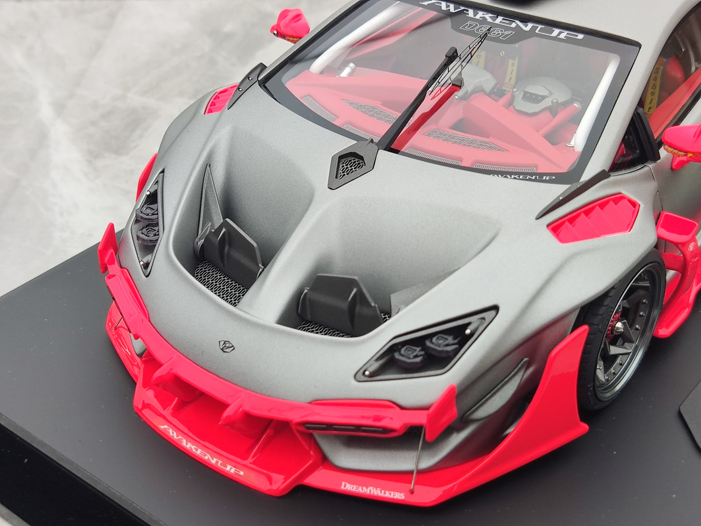 Dreamwalkers 1/18 Lamborghini Awakenup-D661 Mata Arĝenta Tegaĵo Simulada Modelaŭto A-D661-ST02