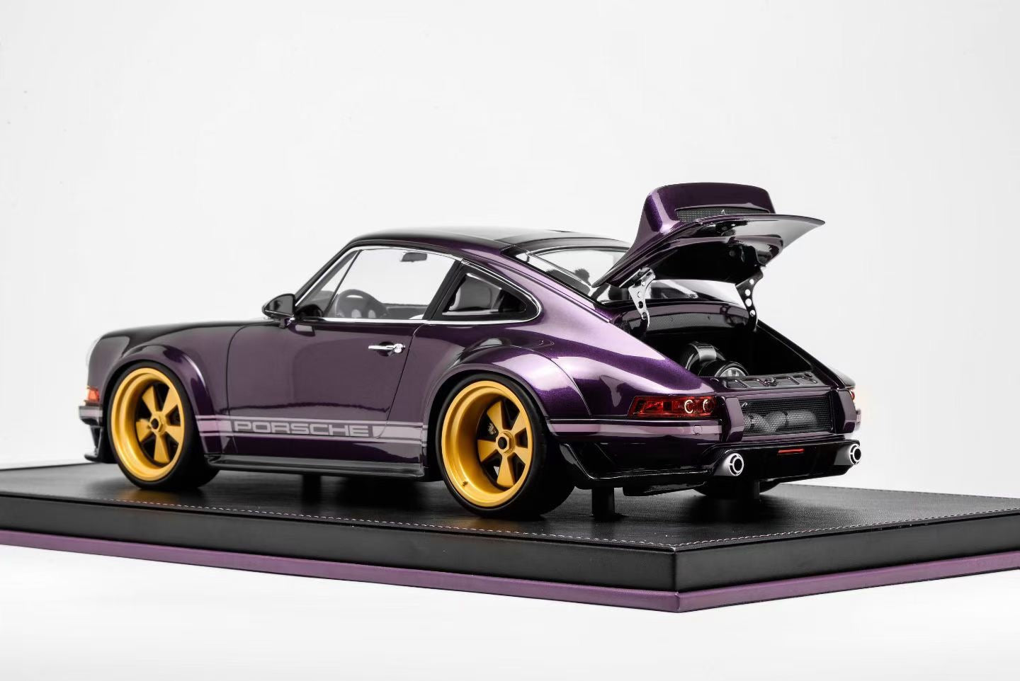 IVY 1/12 Porsche Singer DLS Limited Edition Car Model