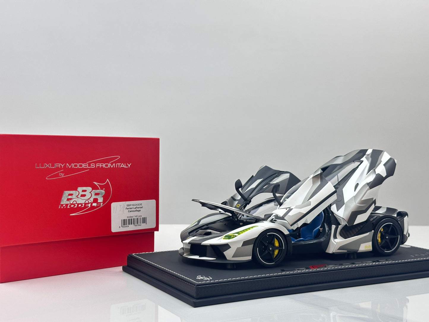 BBR 1/18 Ferrari LaFerrari Alloy Full Opening Camouflage Special Color BBR182243DIE