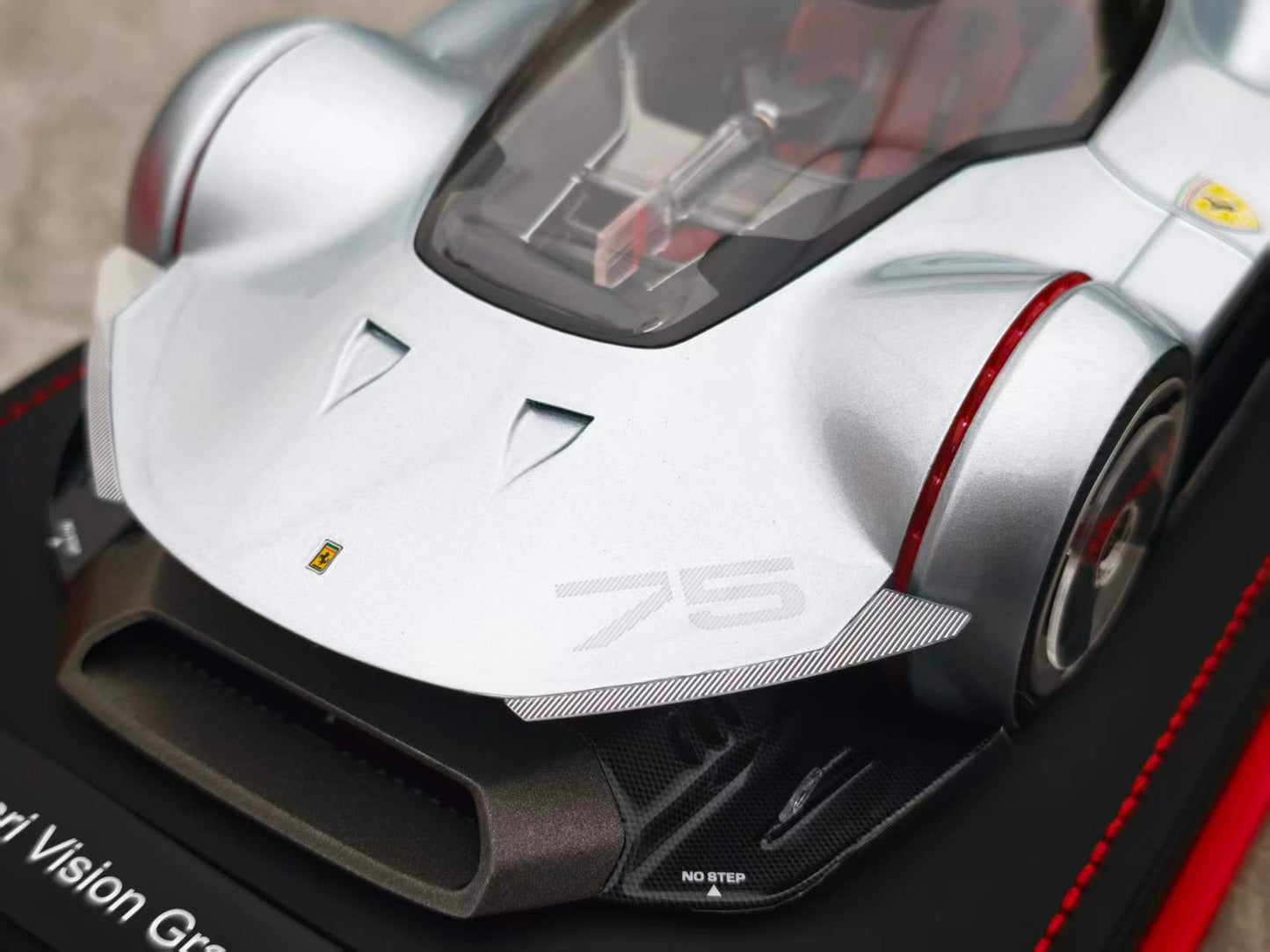 MR 1/18 Ferrari VGT Vision Gran Turismo Titanium Silver FE039A