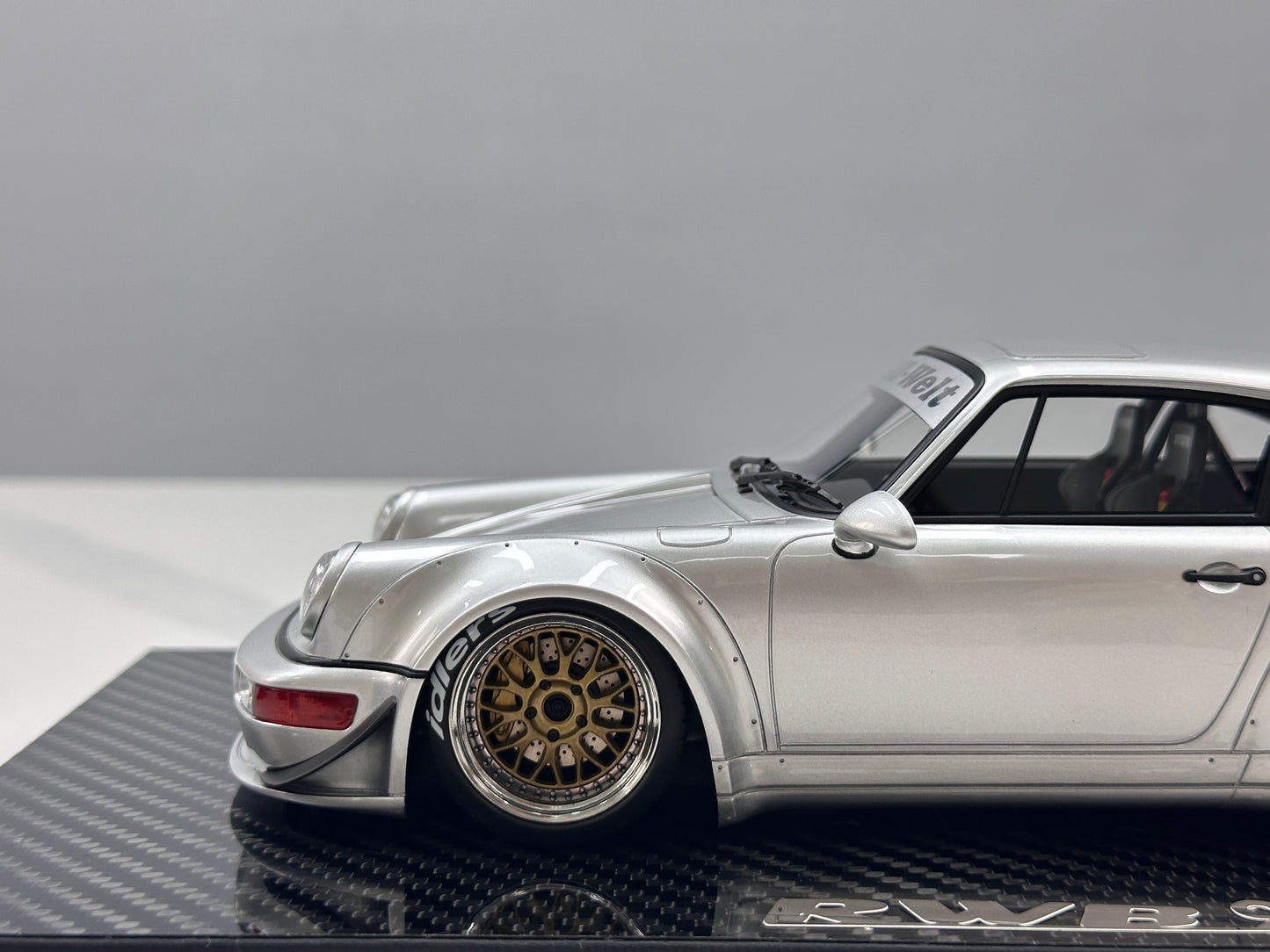 TGM Model 1/18 Porsche RWB 964 – Silver (TGM008)