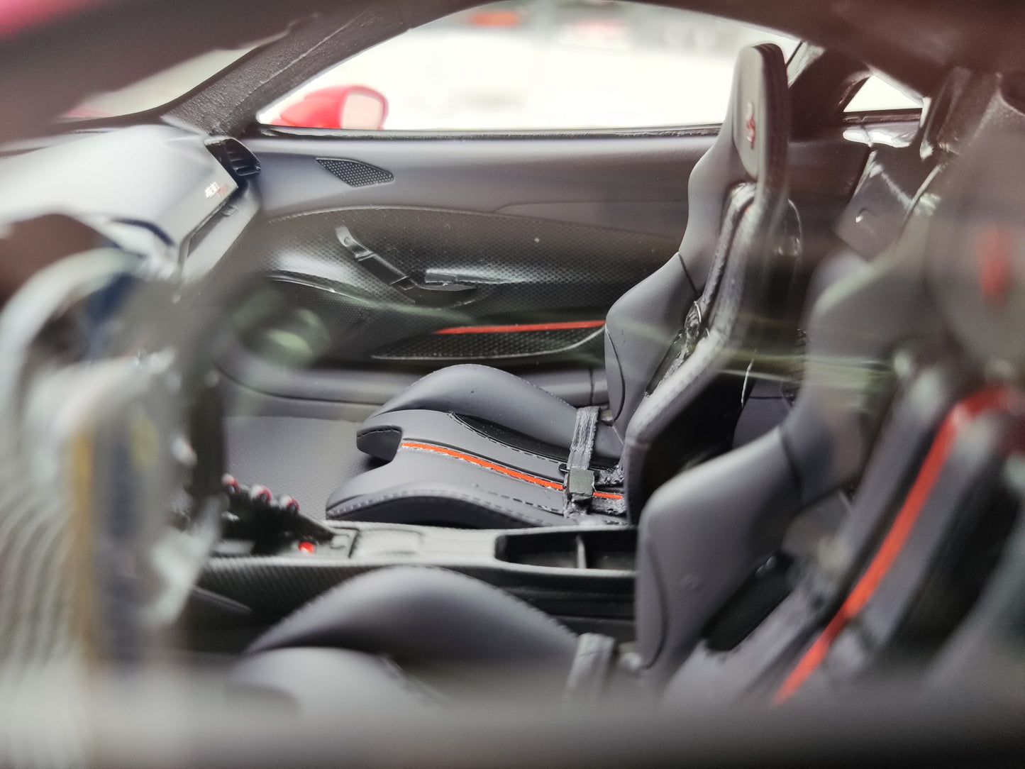 MR 1/18 Ferrari 488 PISTA Matte Orange FE025BN6