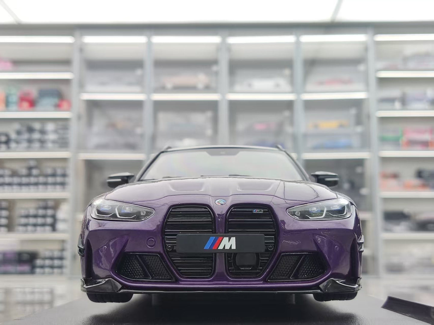 Solido 1/18 BMW M3 (G81) Touring 2024 Purple S1813701