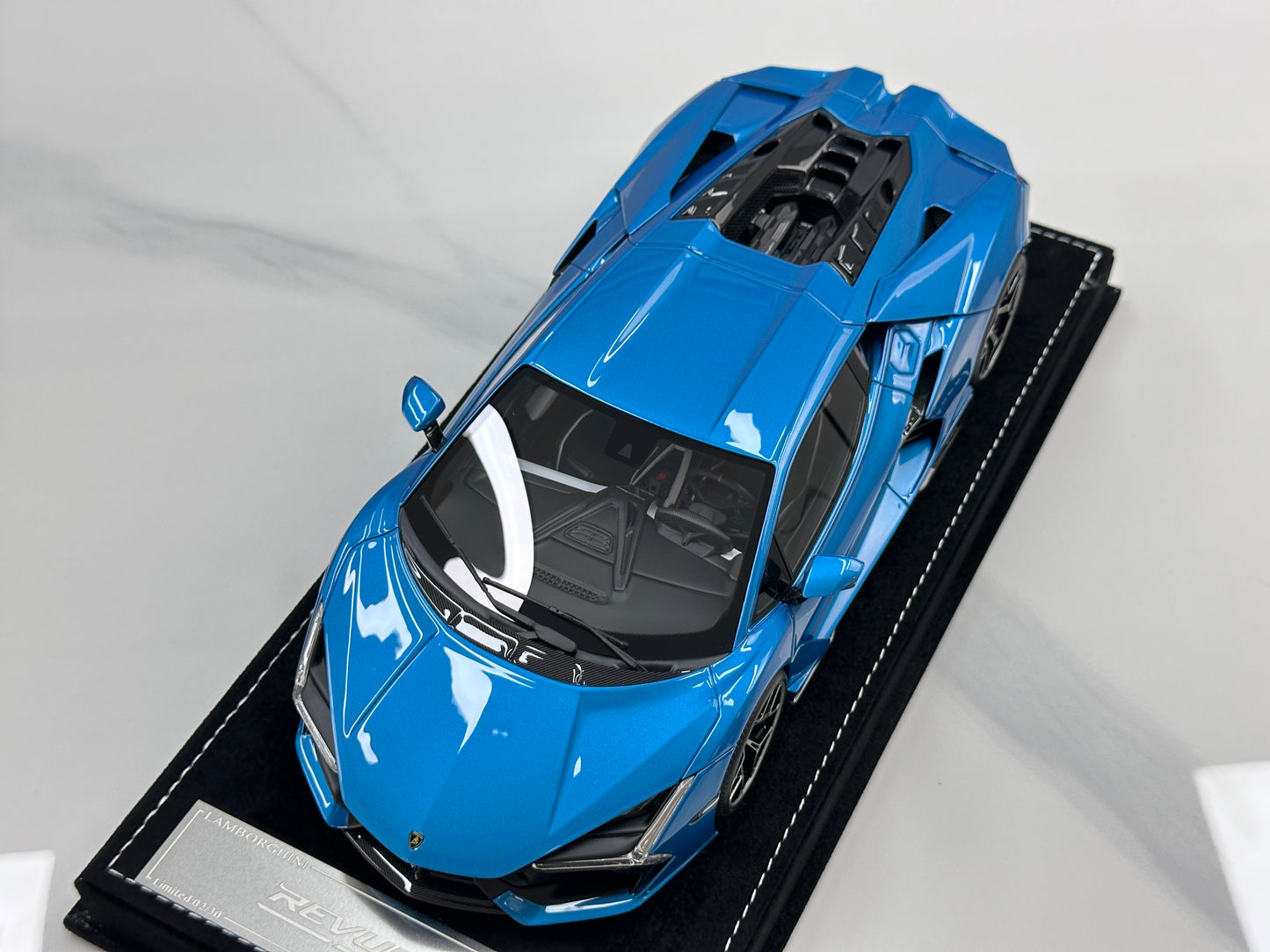 HH Model 1/18 Lamborghini Revuelto 40th Anniversary Blue HH619