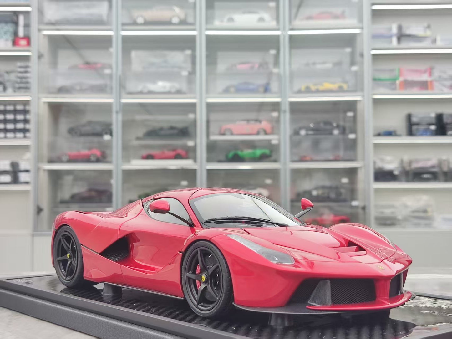 BBR 1/18 Ferrari LaFerrari Diecast Model, Fully Opening, Metallic Red (BBR182240)