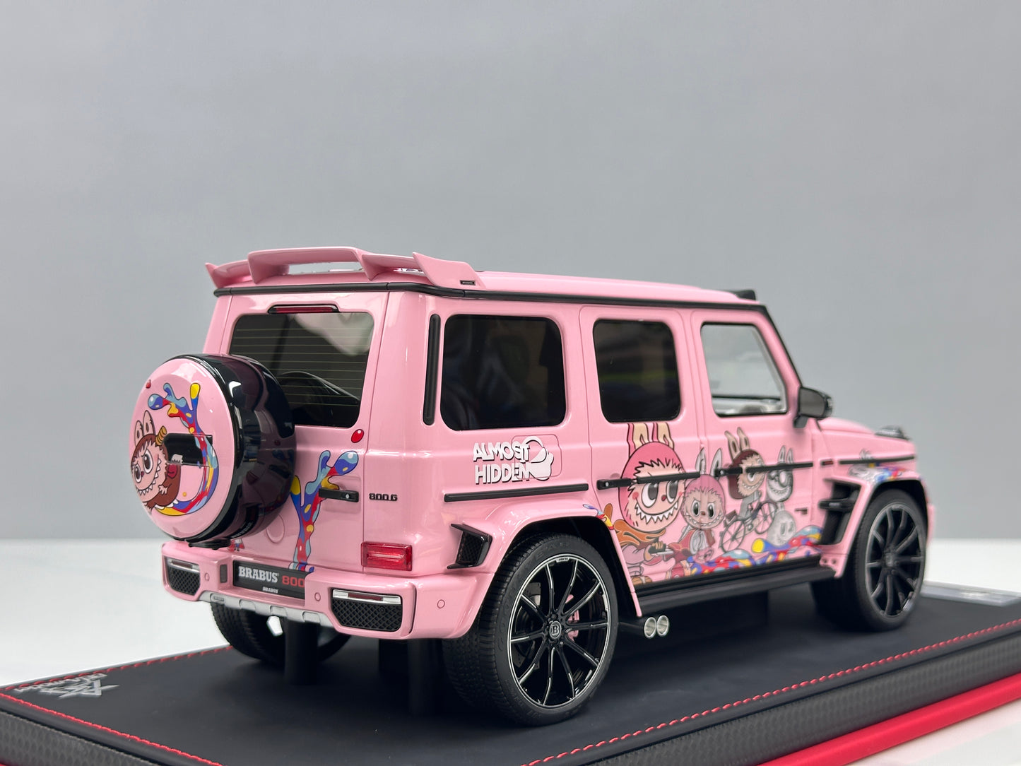BBA Model 1/18 Brabus G800 Labubu BBA084